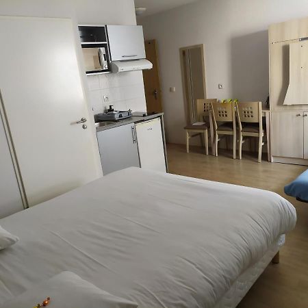 Lagrange Apart'Hotel L'Escale Marine Ла-Рошель Экстерьер фото